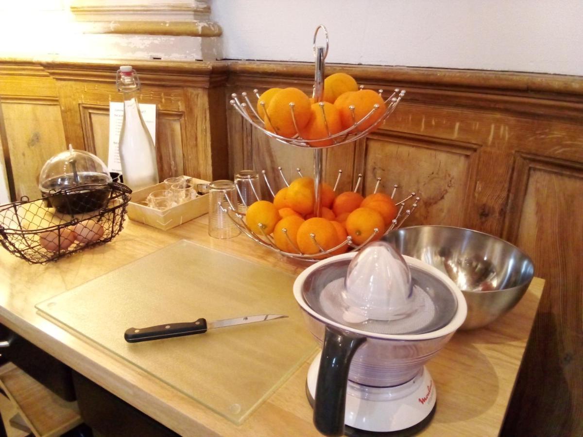 Hotel Le Couvent Veyre-Monton Esterno foto